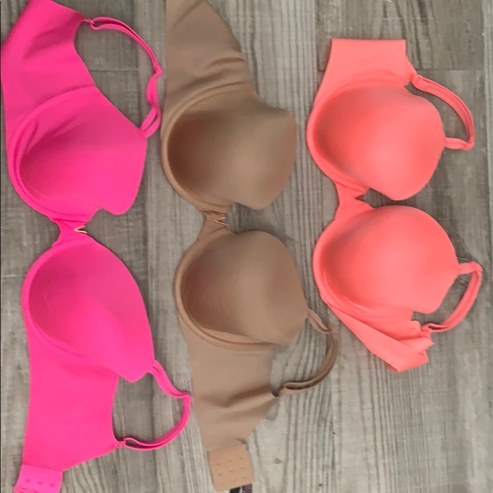 Victoria secrets bras 34 DDD